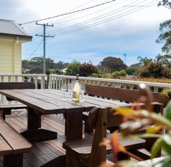Shoal Bay House | Illaroo House