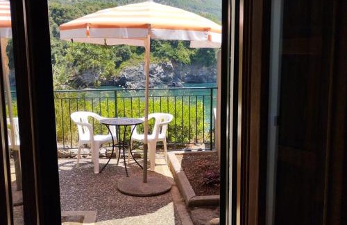 Maratea Hotel | Discover illicini: Beachfront Bliss with Top Amenities