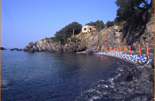 Maratea Hotel | Discover illicini: Beachfront Bliss with Top Amenities