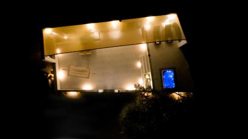 Milos Villa | Oceanfront Oasis at iLocal Project with Hot Tub & Breakfast