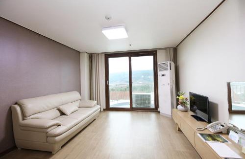 Toseong Resort | Relaxing Ilsung Resort Sulak: Enjoy Hot Tub Bliss