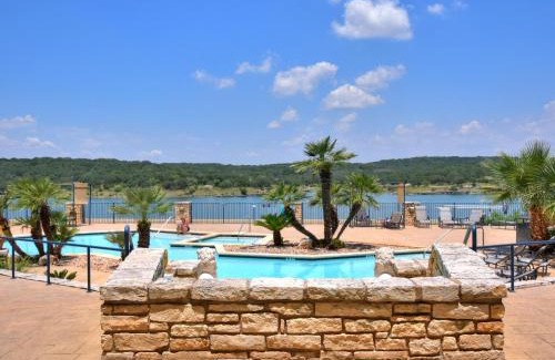 Highland Lake Estates House | Relaxing ILT 2106 Lakeside Haven with Pool & Hot Tub