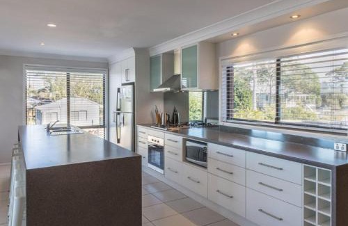 Shoalhaven Heads House | Relax at Iluka: Family-Friendly Stay with Pool Access