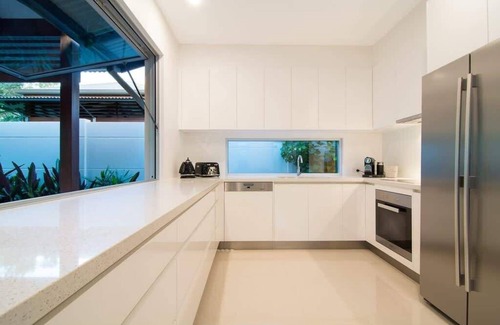 Port Douglas Villa | Modern Accommodation with Ocean View & Private Pool in Port Douglas