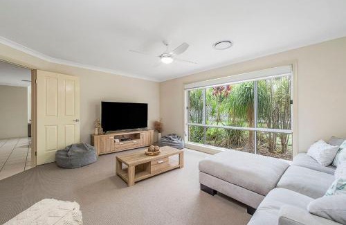 Dunbogan House | Family-Friendly Stay at Iluka Breeze Hotel Retreat
