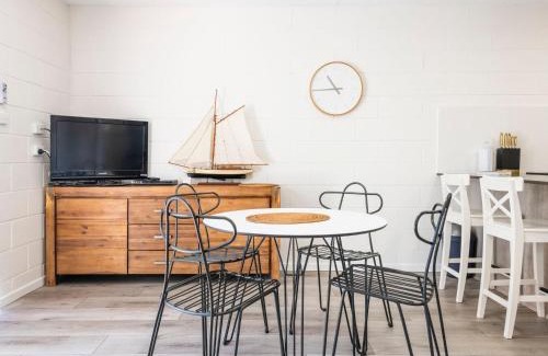 Iluka Villa | Experience Iluka Villa 2: Poolside Retreat with High Ratings