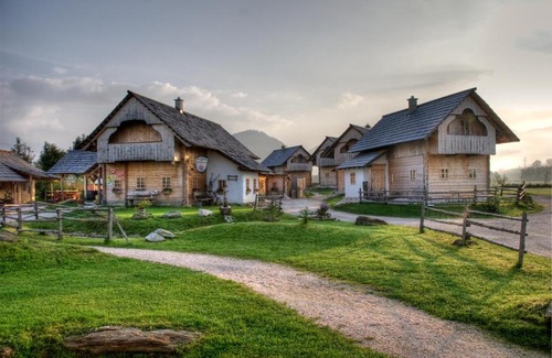 Irdning-Donnersbachtal Ski Chalet | Discover Im Dörfl Anno 1873: Rated 9/10 for Families