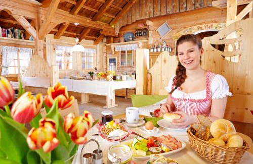 Irdning-Donnersbachtal Ski Chalet | Discover Im Dörfl Anno 1873: Rated 9/10 for Families