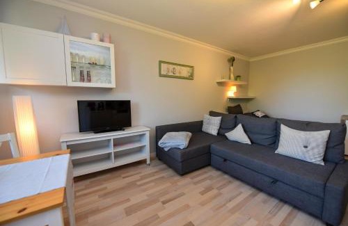 Stickenbuttel Apartment | Discover Family-Friendly Comfort at Appartement IHvD1