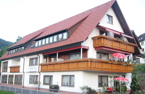 Baiersbronn Apartment | Explore Schwarzwald: Gästehaus Central with Balcony Retreat