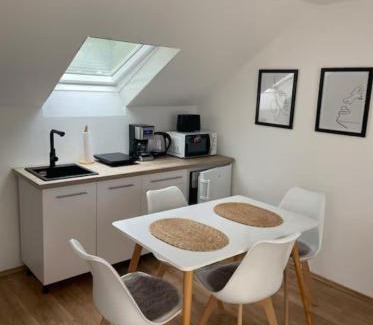 Gleiszellen-Gleishorbach Apartment | Discover Im Wald: Family & Pet-Friendly Retreat Awaits