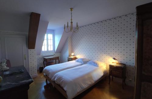 Dunieres Bed & Breakfast | Enjoy Family-Friendly Stays at ImaginaSoi with Hot Tub