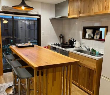 Higashiyama House | Imakumano Terrace - Eisen An: Pet & Child Friendly Retreat