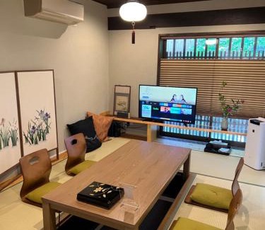Higashiyama House | Imakumano Terrace - Eisen An: Pet & Child Friendly Retreat