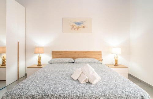 Portopalo di Capo Passero Apartment | Imama' Apartment with Sea View - 4 Star, Guest Rated 10/10