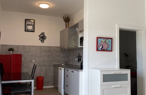 Cesarica House | Beachside Retreat with Tennis Court and Pool: Unit A3