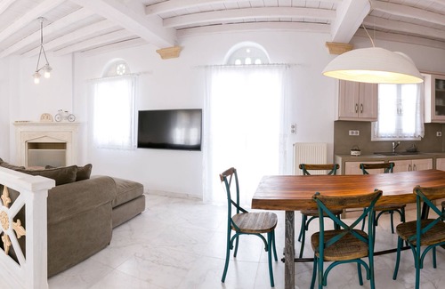 Panormos Villa | Discover Imarkellis Boutique Villas: Family-Friendly Retreat