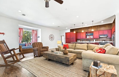 Quinlan House | Immaculate Lakefront Escape with Hot Tub and Beach Access