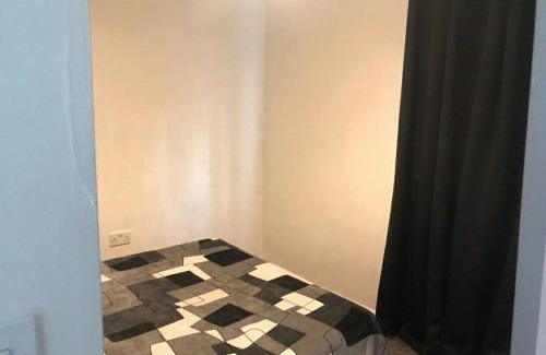 Stoke-on-Trent Apartment | Welcoming 1-Bed Apartment in Stoke-on-Trent for Families