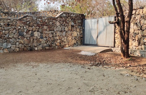 Siavonga House | Immaculate 2-Bed House in Siavonga with Kitchen Amenities