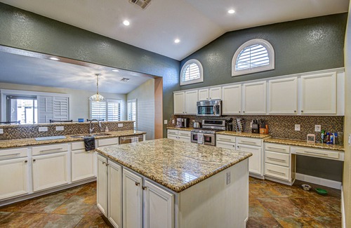 East Mesa House | Immaculate 4-Bedroom Rambler with Pool & Spa Amenities