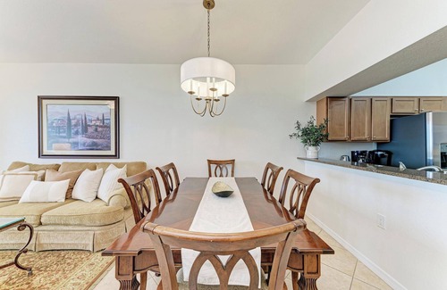 Bradenton Condo | Immaculate Condo in Premier Golf & Tennis Community