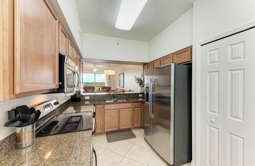 Bradenton Condo | Immaculate Condo in Premier Golf & Tennis Community