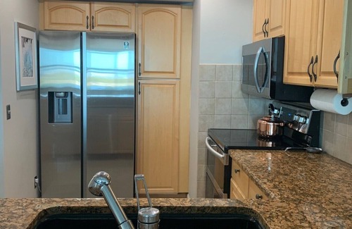 Casa del Mar Condo | Beautifully Remodeled Condo with Ocean View & Spa Amenities