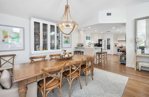 East Beach House | Immaculate Oceanfront Escape with Pool & Spa, 10/10 Rating