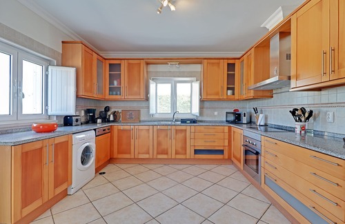 Aljezur House | Immaculate Three Bedroom Villa with Pool & Ocean View