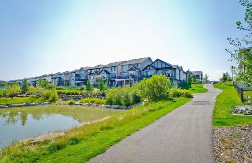 Airdrie Apartment | Immaculate suite in Airdrie