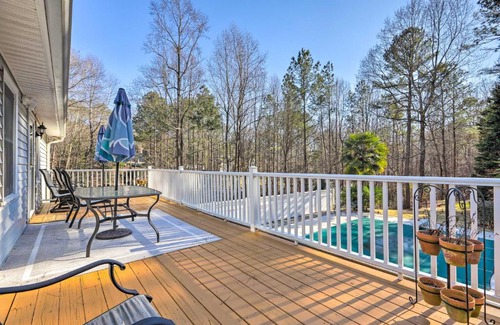 Suwanee House | Immaculate Suwanee House with Pool and Game Room Awaits