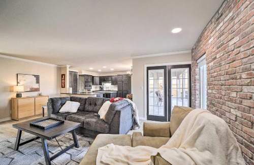 South Tulsa House | Inviting Woodland View Retreat with Hot Tub & Pet-Friendly