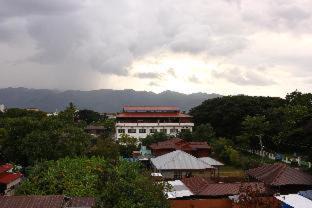 Nyaungshwe Hotel | Experience Immana Grand Inle Hotel: Pool, Restaurant & More