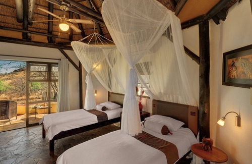 Dobra Cabin | Tranquil Immanuel Wilderness Lodge with Pool and Spa