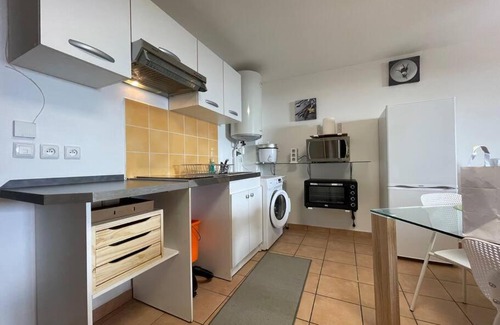 Sainte-Clotilde Apartment | Inviting Studio for 4 with Ocean View & Family-Friendly Amenities