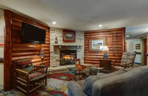 Galena Hotel | Discover Galena's History at a Cozy Inn with Free Breakfast