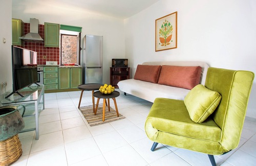 Vrachasi House | Indulge in Scenic Terrace Views and Refreshing Pool Access