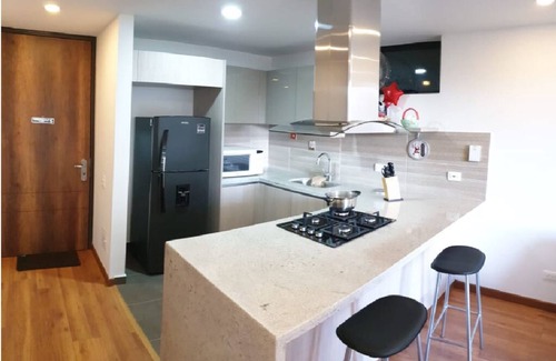 Caminos de San Lorenzo Apartment | Embrace Comfort in a Cozy Apartment for 4 with Garage
