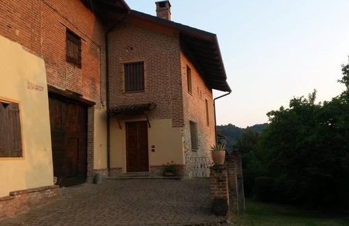 Casalborgone House | Relaxing Farmhouse Retreat with Top Amenities & Perfect Score