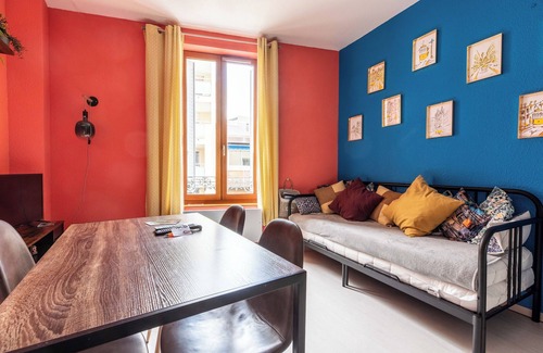 Clermont-Ferrand Apartment | Immeuble Central - Sleeps 24 Marmontel-Clermont