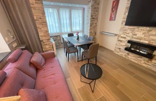 Pas de la Casa Apartment | Pet-Friendly Getaway at Immodelpas Pessons - Rated 8/10