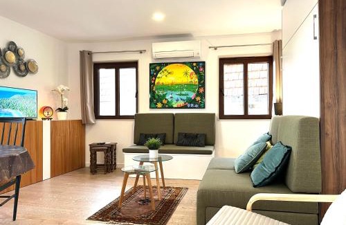 Ovar Apartment | Family-Friendly Getaway at ImoWeMo OVAR - Ovarinha Girassol