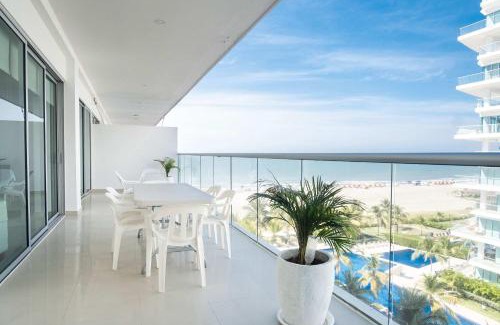 La Boquilla Apartment | Impeccable 2BR with Charming Balcony in Sunset Beach