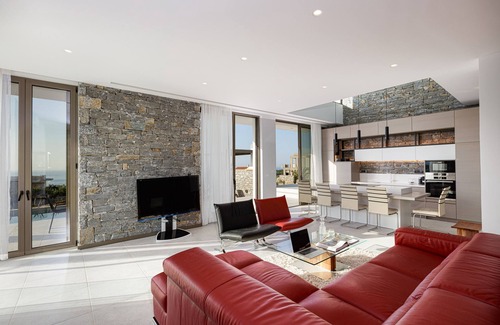 Atsipópoulon Villa | Elegant Retreat with Private Pool and Breathtaking Views