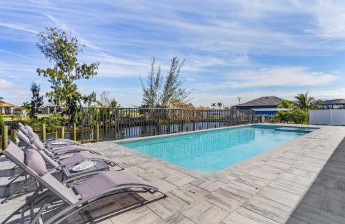 Burnt Store House | Impeccable Gulf Access Villa with Dock and Tiki Bar