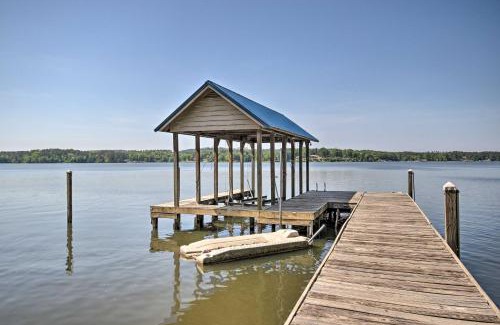 Camden House | Inviting Home with Dock and Pool on Lake Wateree