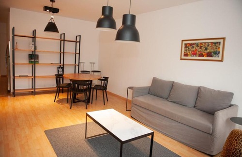 Pilar Centro Apartment | Convenient 2-Bedroom Stay Near Movistar Arena