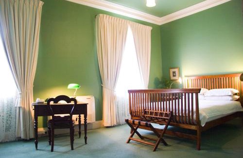 Broken Hill Apartment | Imperial Fine Accommodation: 5-Star Stay with Pool Access