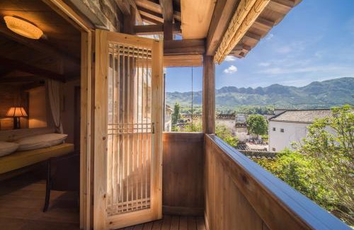Yi County Hotel | Explore Imperial Guard Boutique Hotel with Pet-Friendly Amenities